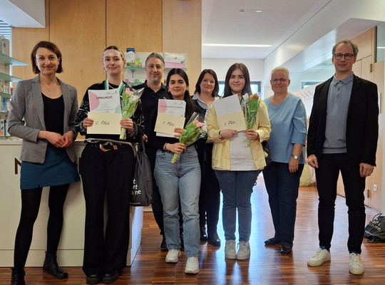 Die drei Gewinnerinnen des PKA Landes-Lehrlingswettbewerbs 2019 in Vorarlberg