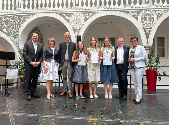 Die drei Gewinnerinnen des PKA Landes-Lehrlingswettbewerbs 2019 in Kärnten