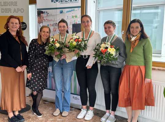 Die drei Gewinnerinnen des PKA Landes-Lehrlingswettbewerbs 2019 in Salzburg