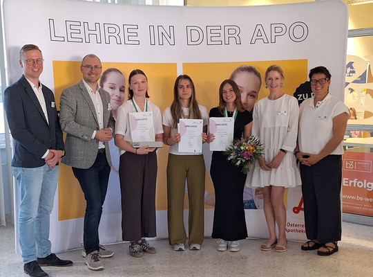 Die drei Gewinnerinnen des PKA Landes-Lehrlingswettbewerbs 2019 in Oberösterreich
