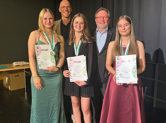 Die drei Gewinnerinnen des PKA Landes-Lehrlingswettbewerbs 2019 in Kärnten